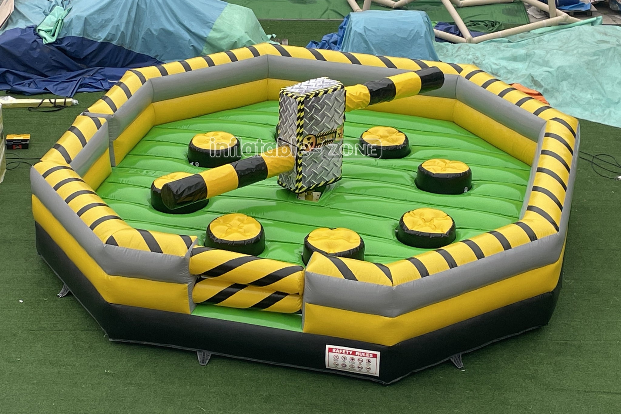 Classic Commercial Party Inflatable Meltdown Mechanical Game Inflatable Jumping Mattress Wipeout Machine